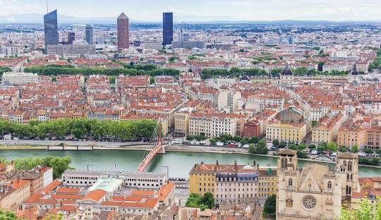 How to Access Weed or THC Vape in Lyon